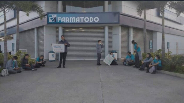 Trabajadores de Farmatodo protestan por bajos sueldos