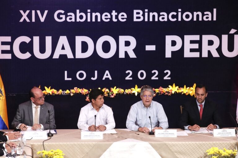 Fomentan presidentes de Perú y Ecuador desarrollo en la zona fronteriza