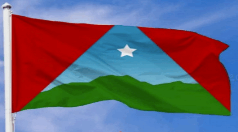 Izan nueva bandera de Caracas en el parque Waraira Repano