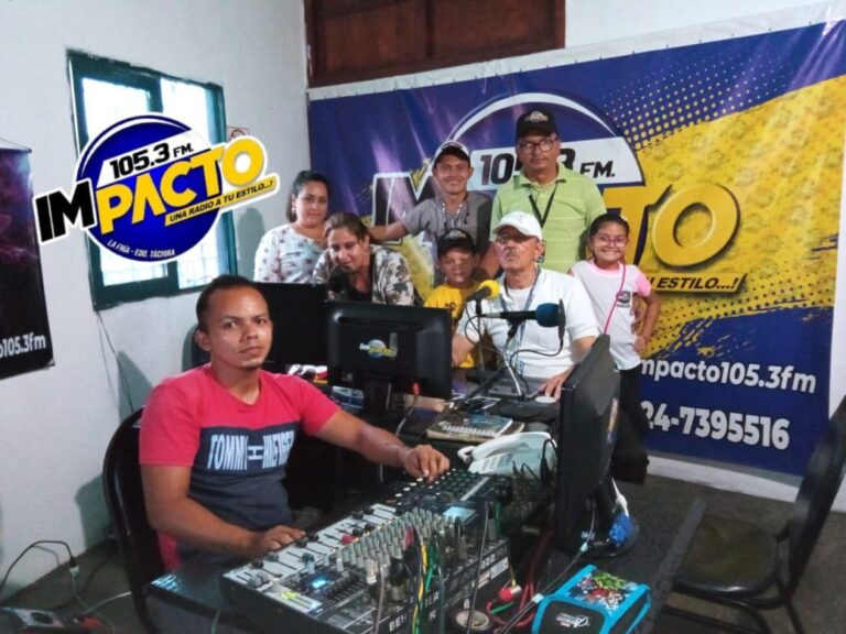 11 años cumple Impacto FM en La Fría