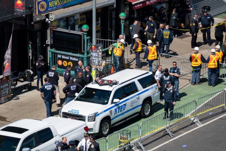 23 heridos en tiroteo en el metro de Nueva York