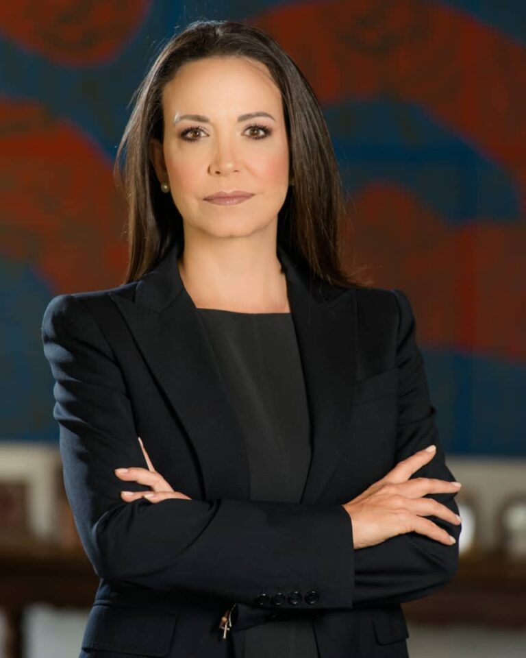 “Para elegir nueva dirección política, cero CNE, cero TSJ y voto manual”