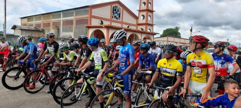 La III etapa de la Vuelta a Zamora se corre con muchos aspirantes al título