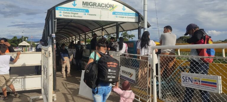 Adiós al ‘pico y cédula’