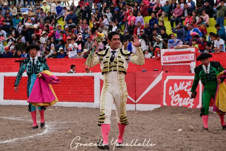 Manolo Muñoz sigue pisando fuerte en el Perú