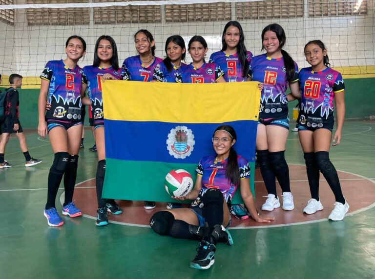 Halcones de Ureña campeón del estadal de voleibol