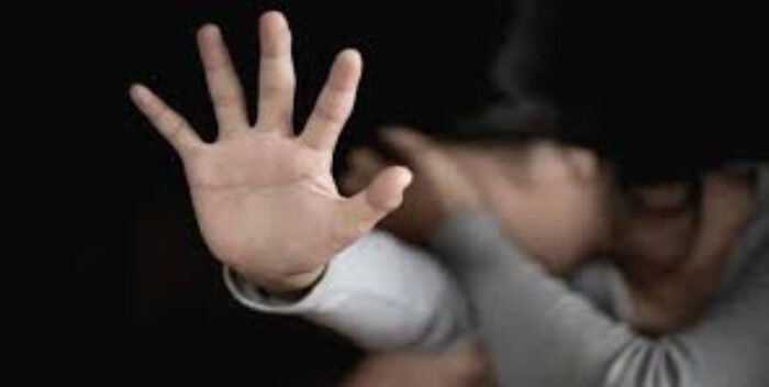 Hombre condenado a 16 años de prisión por abuso sexual a una menor