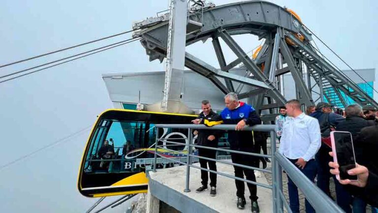 Sistema Teleférico Mukumbarí recupera el 100% de su operatividad
