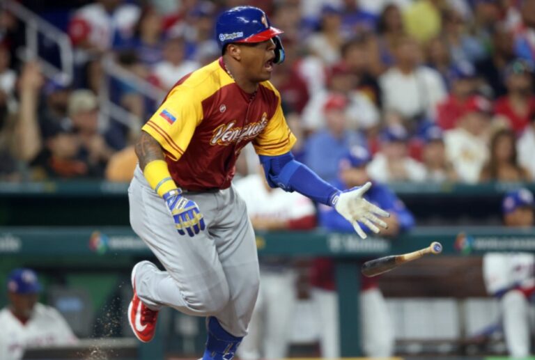 Salvador Pérez lidera a Venezuela en victoria ante Puerto Rico en el Clásico Mundial de Béisbol