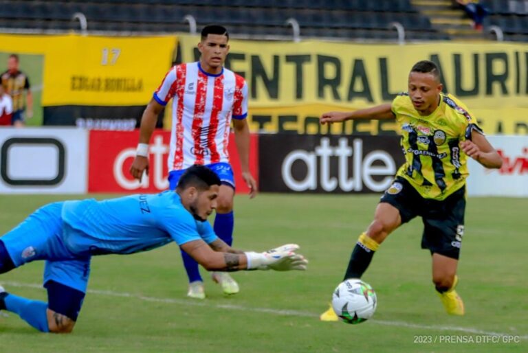A dar el primer paso internacional en Mérida
