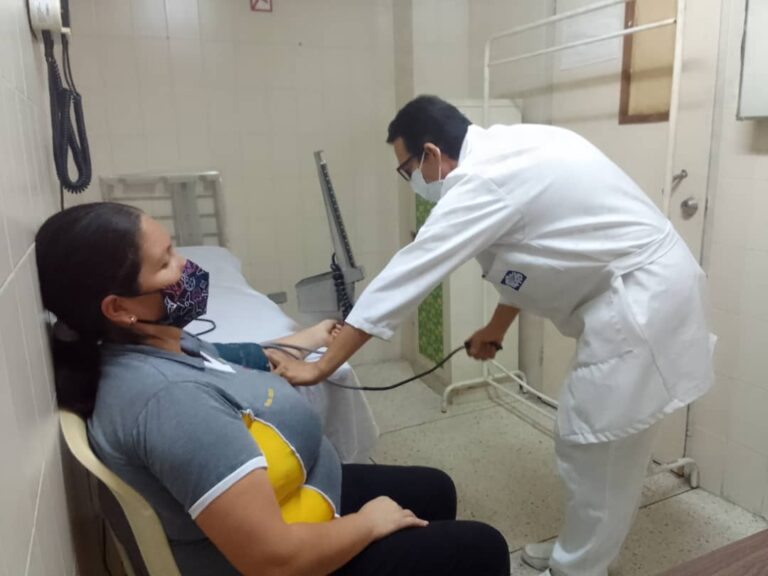 Más de 200 docentes recibieron atención médica del Ipasme