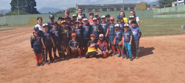 Autoridades del IDT inspeccionan sede de la Asociación Tachirense de Béisbol