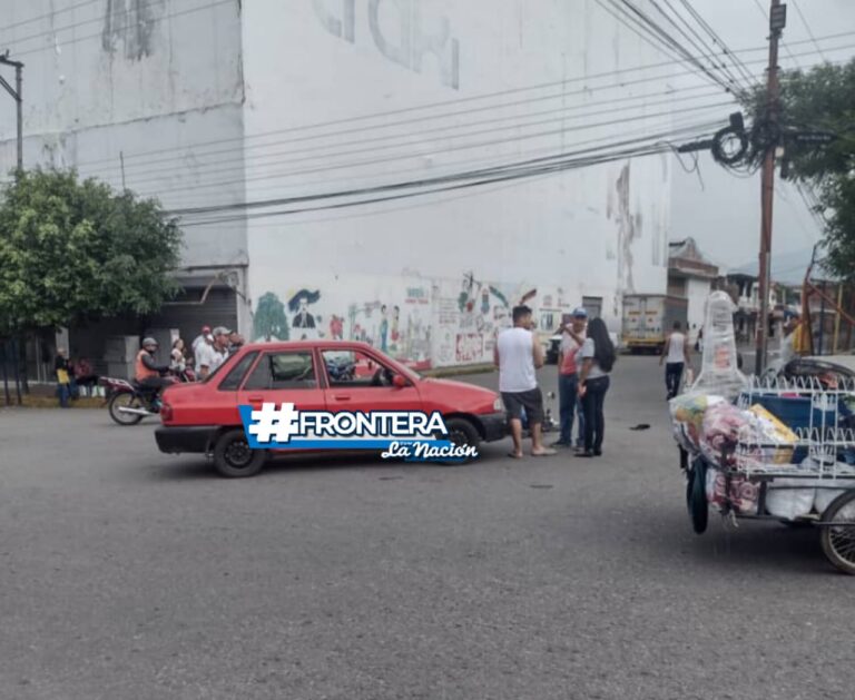 Dos lesionados en accidente de tránsito en Ureña