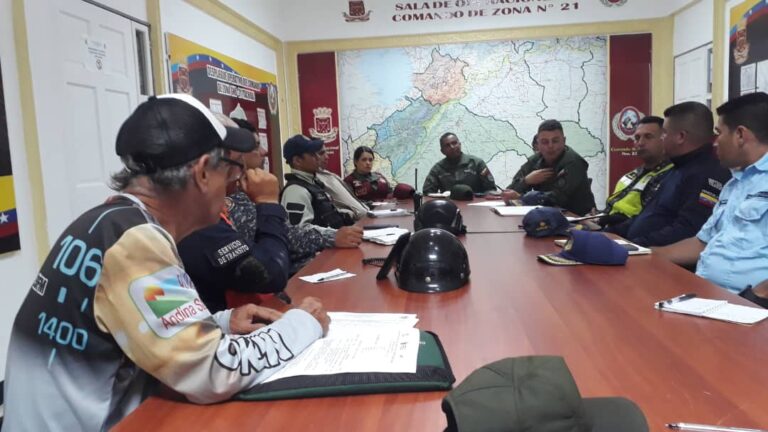 Los paralímpicos Marcel Molano y Richard Espinosa en el 2do Tour Andina 91.9