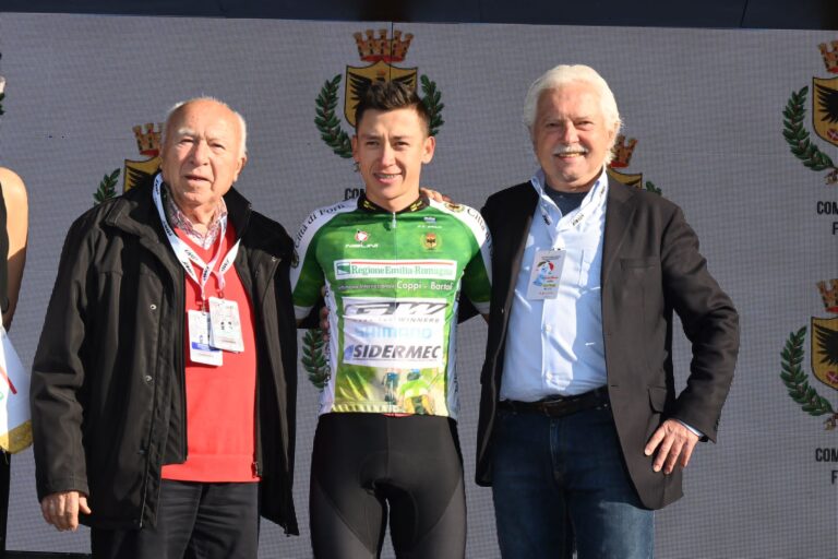 Didier Merchán, líder de la montaña en Semana Coppi y Bartali