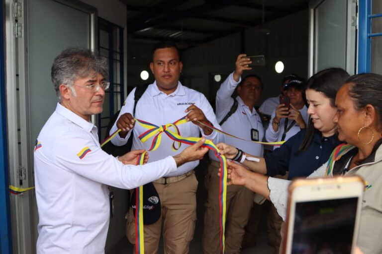 Gobierno colombiano inaugura nuevo puesto de verificación migratoria en frontera con Venezuela