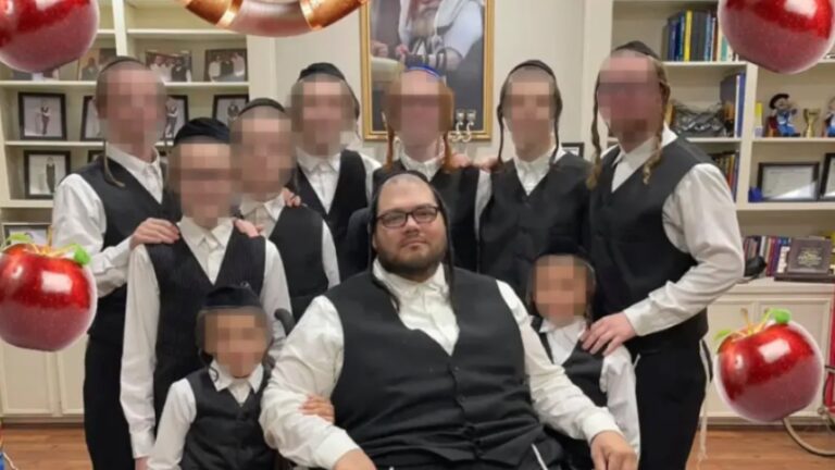 Acusado famoso tiktoker por abusar de sus hijos adoptivos