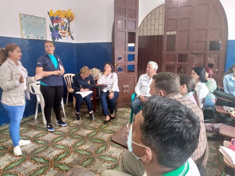 Trataron el tema de salud mental  en distintas escuelas de Jáuregui