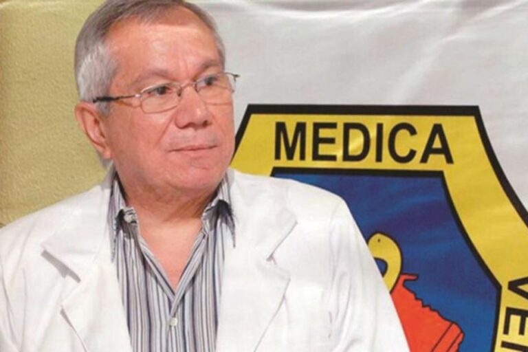 “El médico recién graduado se va  porque es imposible ejercer en el país”