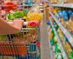 Lo que cuesta comprar ocho productos básicos de la canasta alimentaria