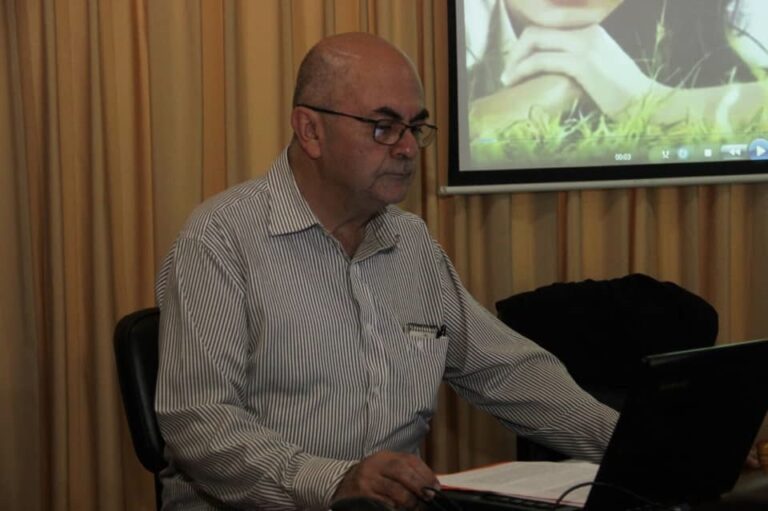 Un paseo por 200 años de historia de la mujer