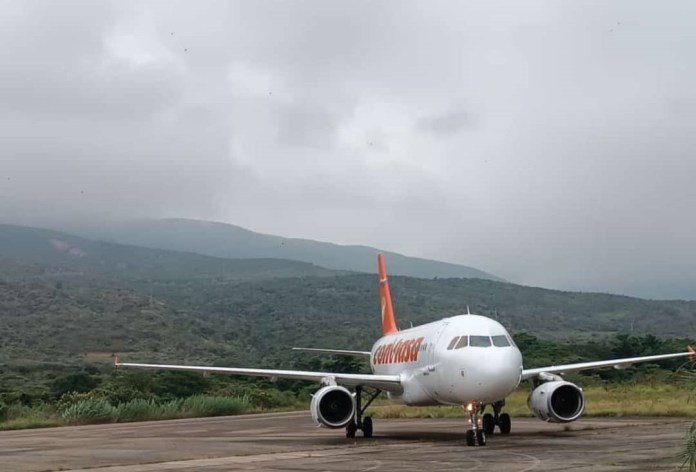 El avión de Conviasa que aterrizó en San Antonio del Táchira.