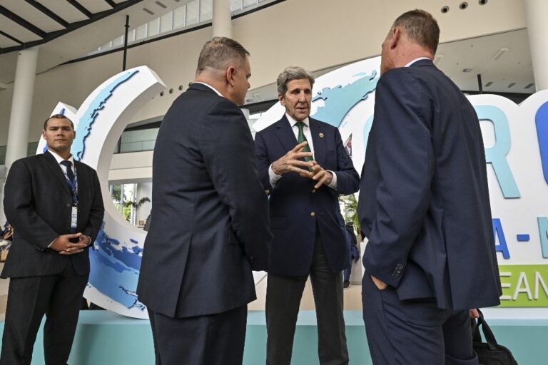 Conferencia de los océanos en Panamá concluye con 341 compromisos de protección