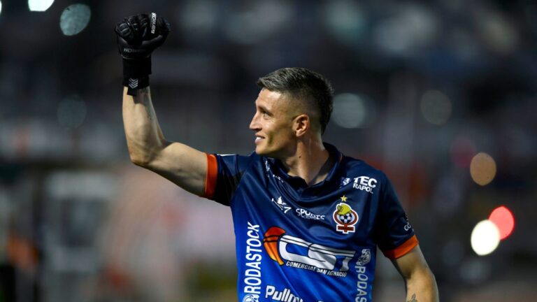 Así fue el gol de arco a arco que se registró en Chile y que podría convertirse en récord histórico en el fútbol