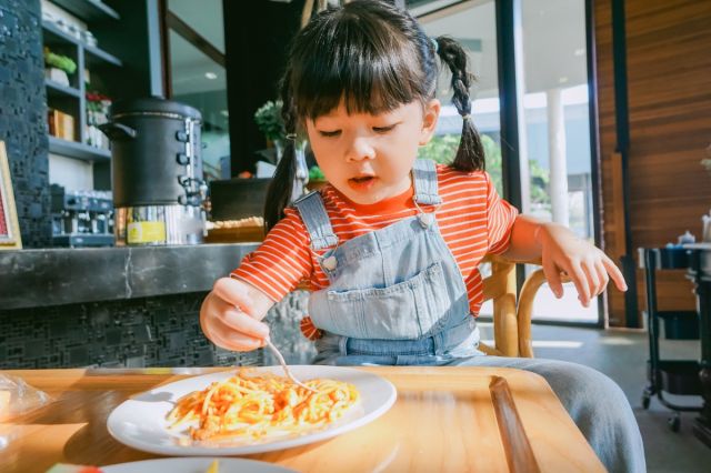 La razón por la que un restaurante de pasta prohibió la entrada a niños menores de 10 años