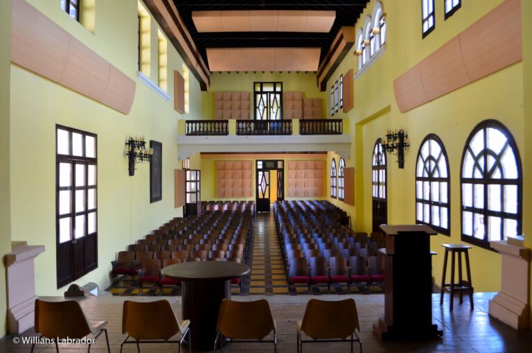 Pasos por el ateneo más antiguo de Venezuela