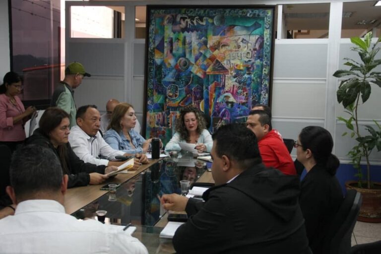 Comisión de Servicios Públicos  sigue en revisión de tarifas del agua