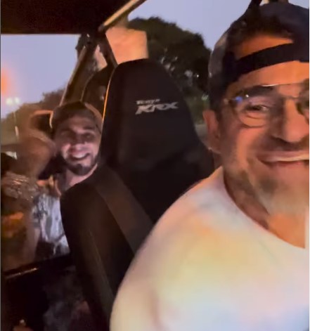 Rafael Lacava sacó a pasear a Anuel AA por Valencia antes de su presentación en el 'Dracufest'