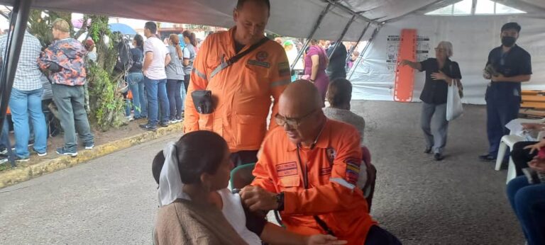 Protección Civil brindó atención prehospitalaria en la Misa Crismal