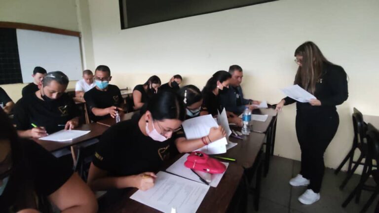 Más de 80 Técnicos Dentales presentaron pruebas para la certificación