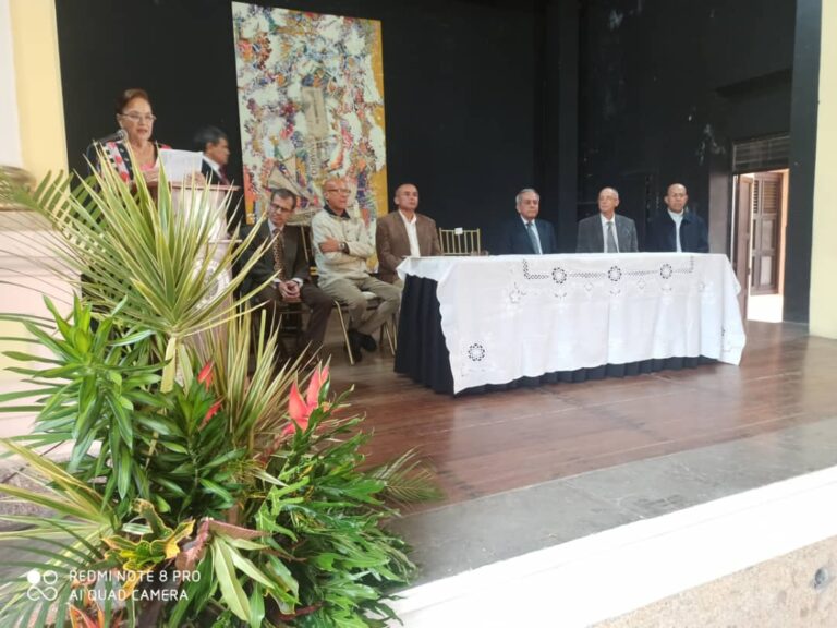 Homenaje a figuras de la cultura regional en el aniversario 116 del Ateneo del Táchira