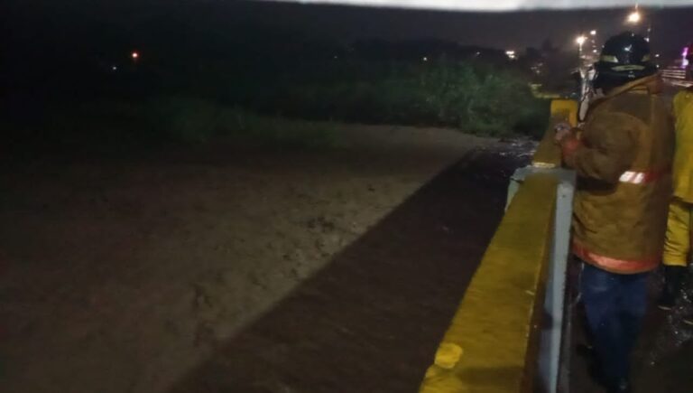 Crecida del río Táchira sigue socavando estructura de El Andinito