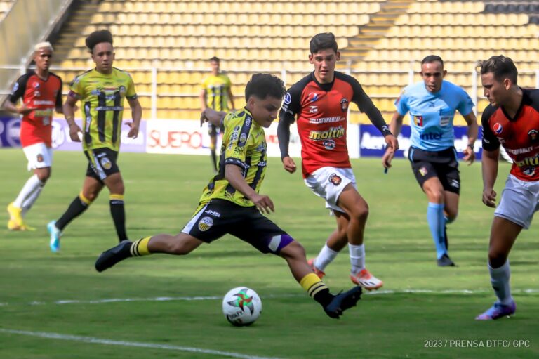 Monagas SC terminó con el invicto del líder Puerto Cabello; Táchira no pasó del empate
