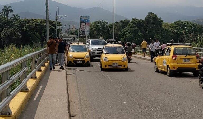 Piden más orden del lado colombiano del puente Simón Bolívar