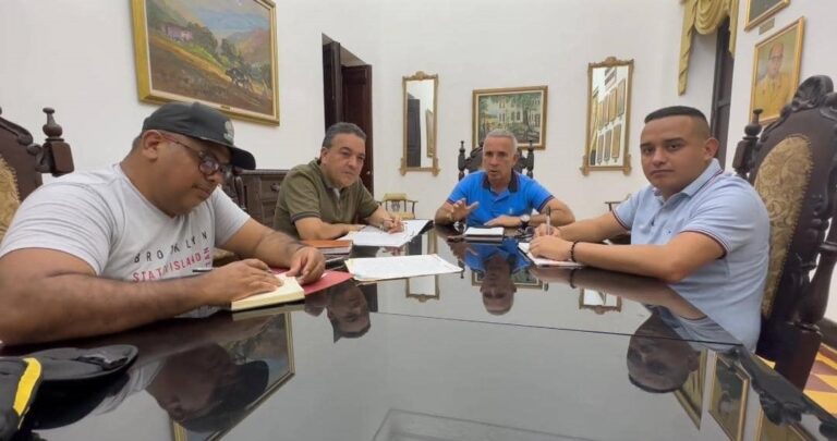 Gobernación evalúa daños  ocasionados por las lluvias