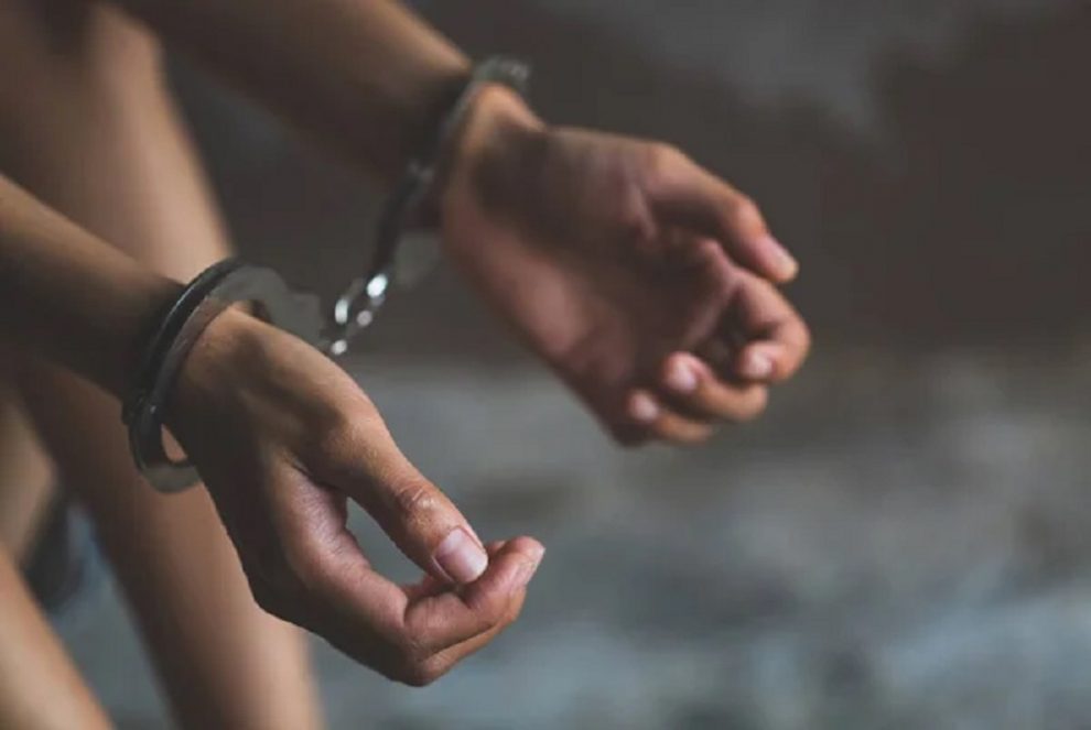 Mujer ofrecía dólares en físico y tras recibir transferencias no los entregaba