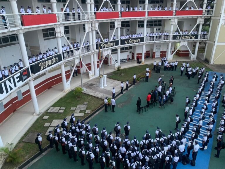 UNES en proceso de inscripción para Servicio Penitenciario