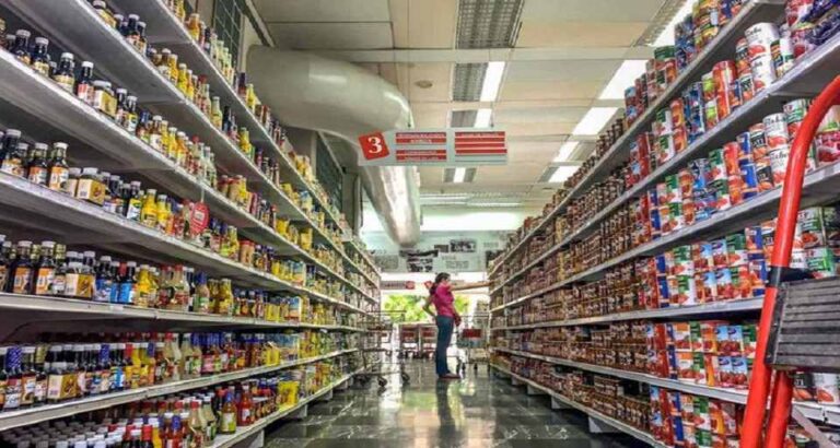 ¿Cuántos salarios mínimos se necesitan para cubrir una canasta alimentaria?
