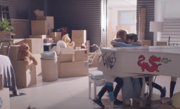 Milán y Sasha cantan junto a Shakira la versión más emotiva de ‘Acróstico’