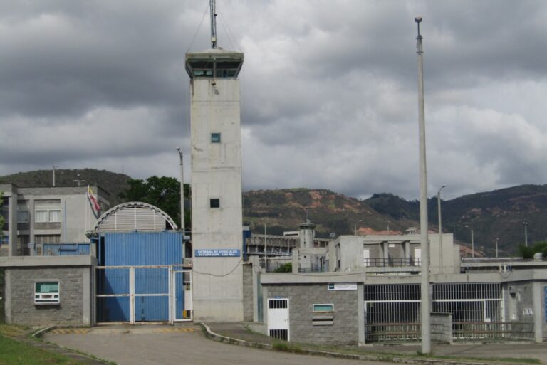 Privado de libertad atacó con un hueso de pollo a su pareja, la mujer murió 43 días después