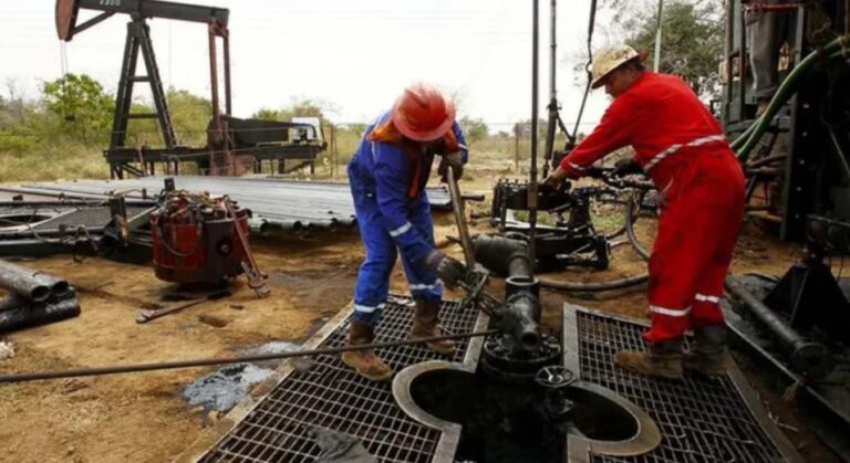 ¿Cuánto necesita Venezuela para robustecer de nuevo su producción petrolera?