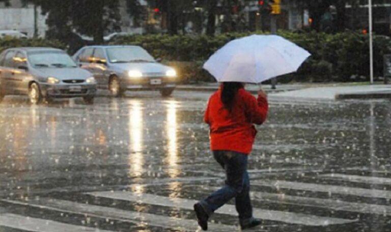 Venezuela espera el paso de entre 55 y 65 ondas tropicales en los próximos días