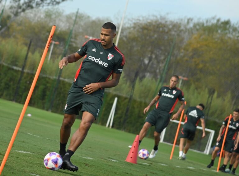 ¿Cuánto pagó River Plate por el pase de Salomón Rondón?