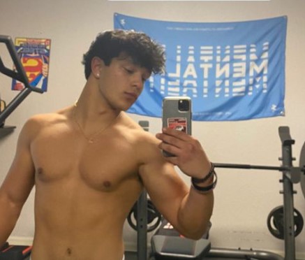 Xander, el hijo "trans" de Karina causa revuelo en redes sociales