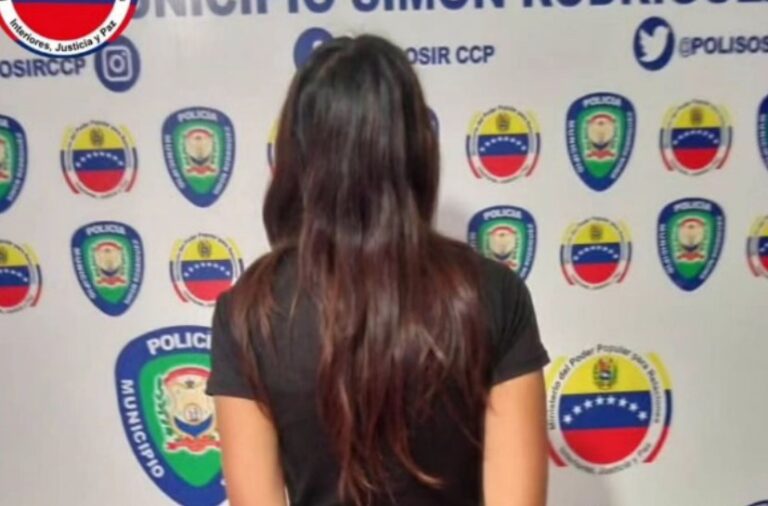 Mujer fue detenida por maltrato contra sus hijos de 4 y 7 años de edad