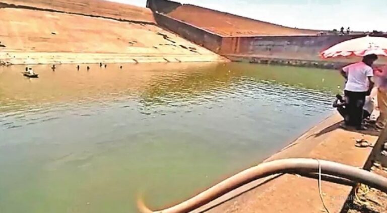 Funcionario público ordenó drenar dos millones de litros de agua de un embalse para recuperar su celular